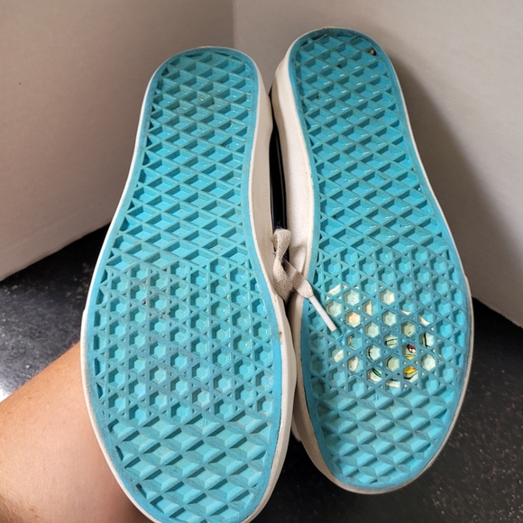 Vans Black and Blue Spongebob Sneakers - Picture 8 of 9